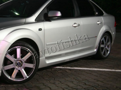 Ford Focus 2 (04 – 11) пороги "ST"